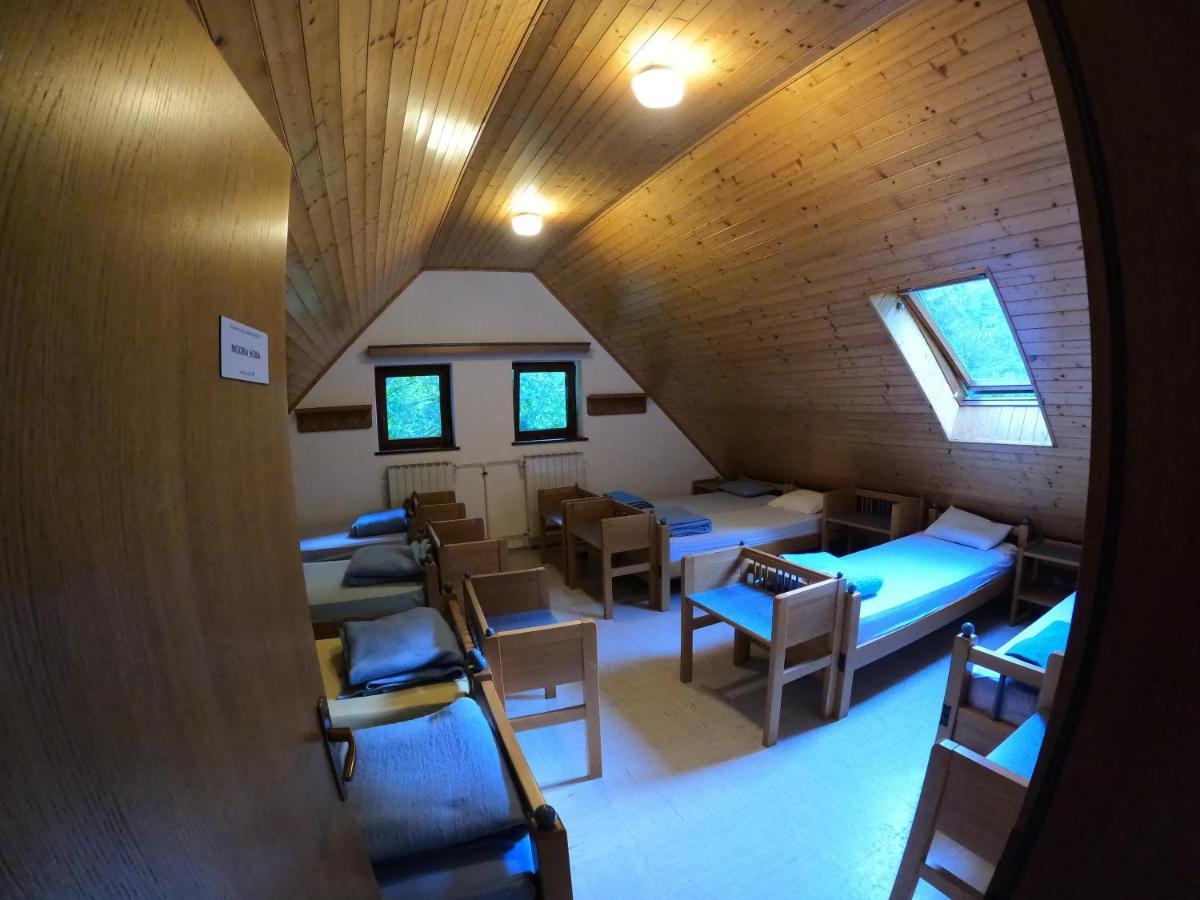 Albergue Pus Bavsica Log pod Mangartom Exterior foto