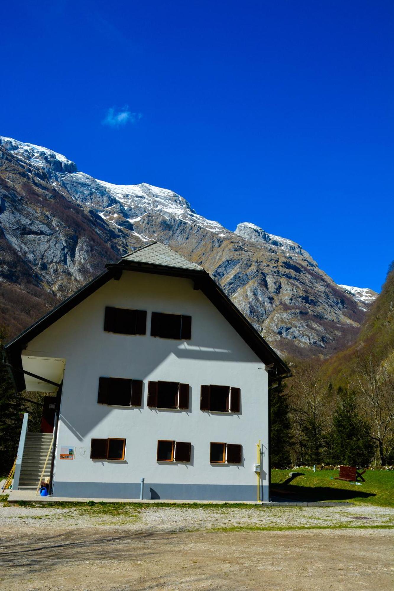 Albergue Pus Bavsica Log pod Mangartom Exterior foto